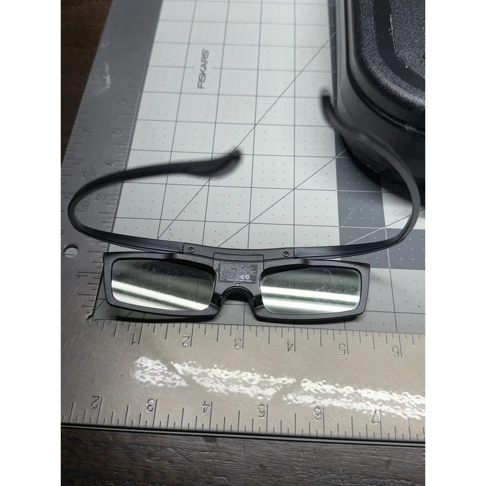 Samsung OEM Smart TV 3D Two Pairs Active Glasses SSG-4100GB 3V Untested As Is!